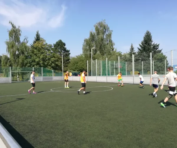 futbalové ihrisko +